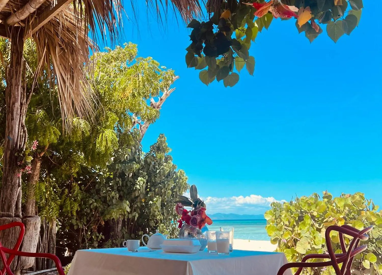 Bluemare Ecohotel Frente A La Playa Ensendada 蓬塔露奇亚 酒店